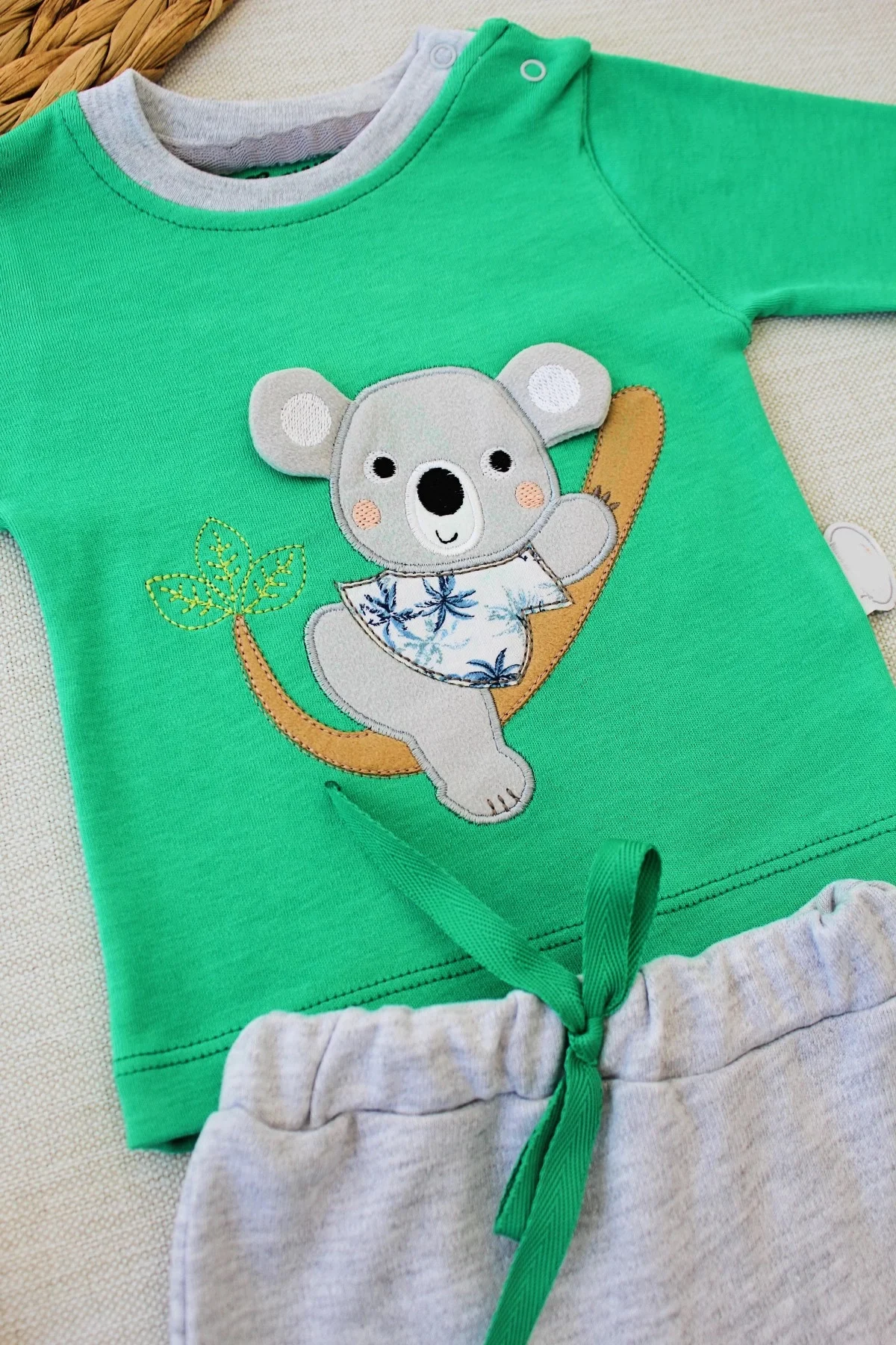 3-6 6-9 9-12 12-18 Ay Yavru Koala Nakışlı Uzun Kollu Sweat 2li Kız Erkek Bebek Takımı Yeşil görsel 2