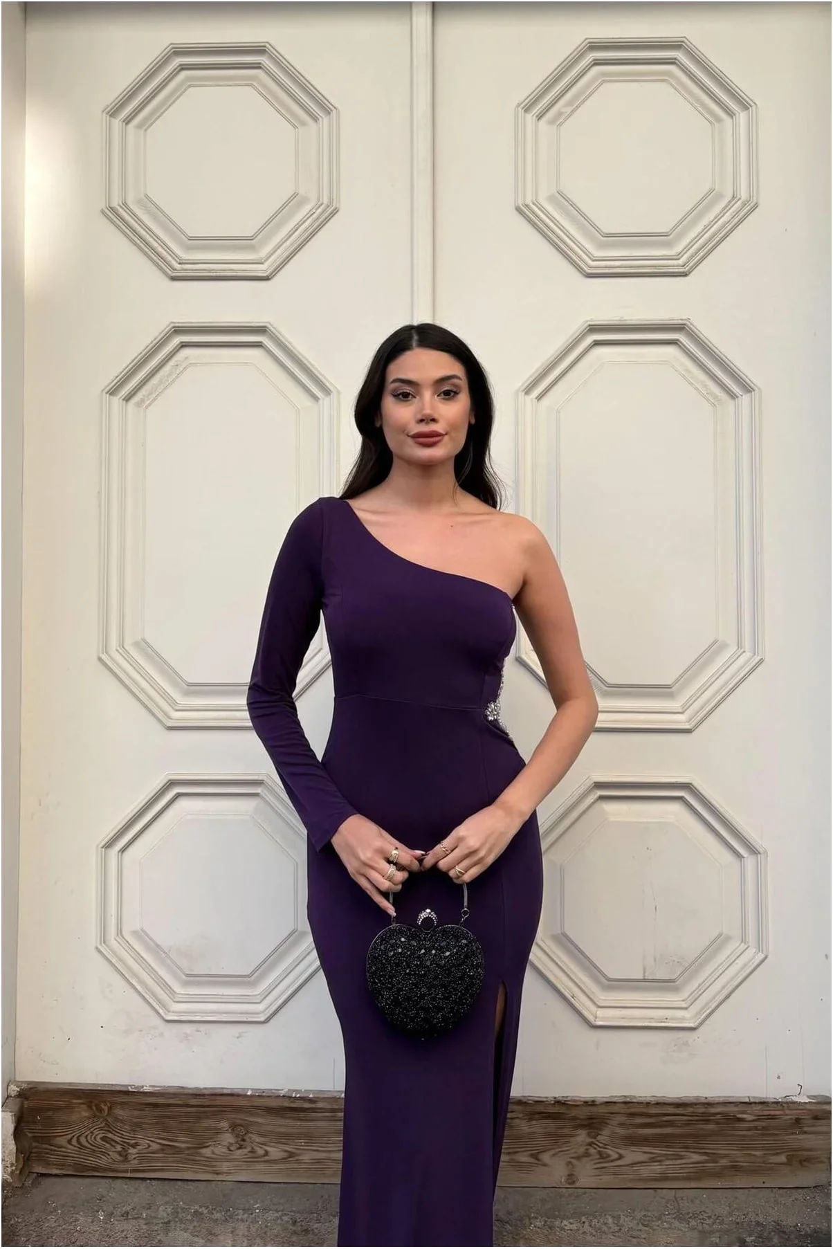 Kadın Trend Model Simli Kumaş Asimetrik Yaka Drapeli Tek Kollu Elbise görsel 2