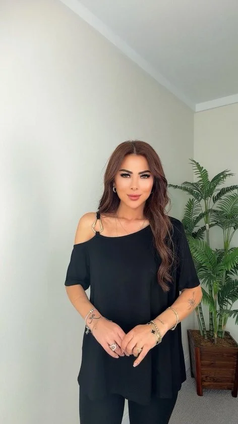 Kadın Kısa Kollu Tek Omuzdan Askılı Toka Detaylı Viskon Bluz görsel 3