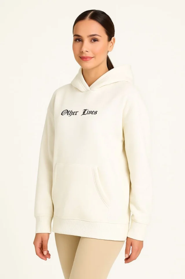 Kapşonlu Sweatshirt – Oversize Üç İplik Şardonlu Hoodie, “Other Lives” Ön - Arka Baskılı, Kanguru Cepli, Kışlık Rahat Günlük Stil - Beyaz görsel 2