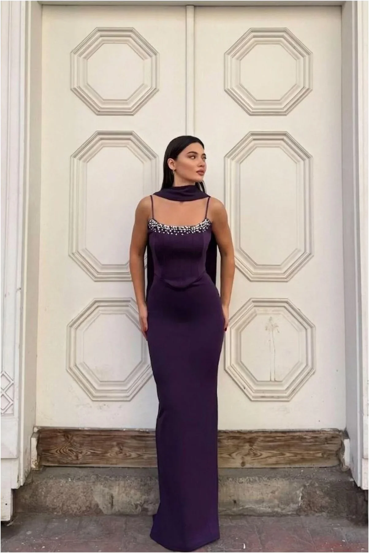 Kadın Modern Stil Scuba Esnek Kumaş Straplez Balık Kesim Abiye Elbise