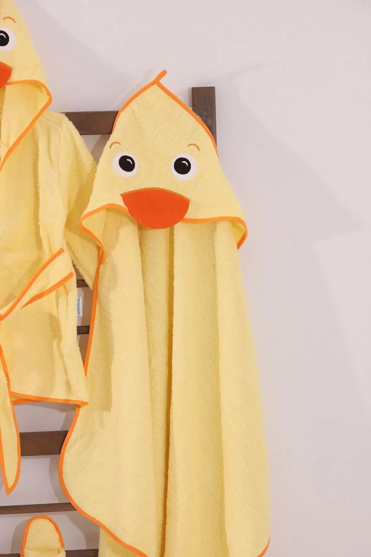 Ördek Figürlü 4 Parça Unisex Bornoz Seti görsel 3