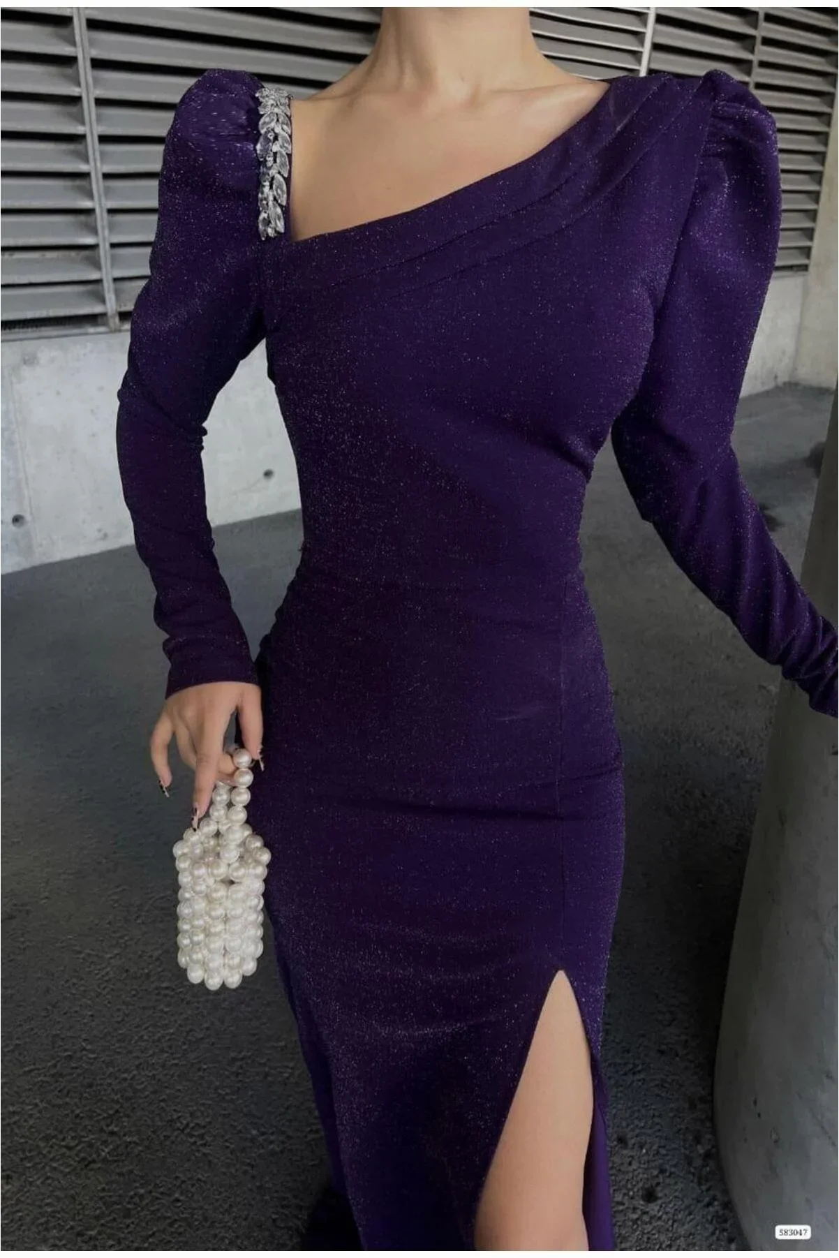 Kadın Modern Stil Kayık Yaka Taş Detaylı Uzun Kollu Abiye Elbise görsel 4