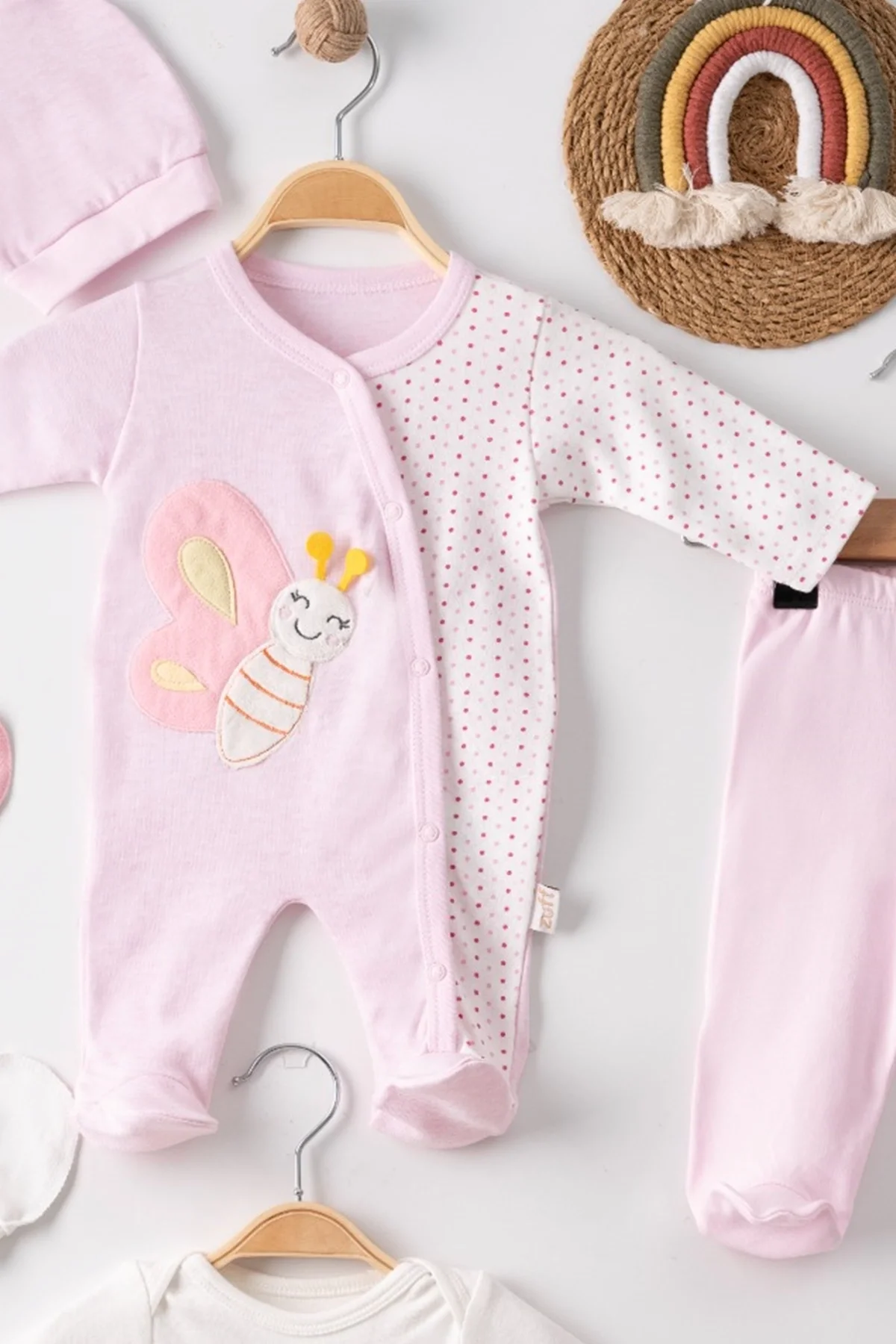 Kelebek Nakışlı Tulumlu % 100 Pamuk Kız Bebek 5'li Set görsel 3