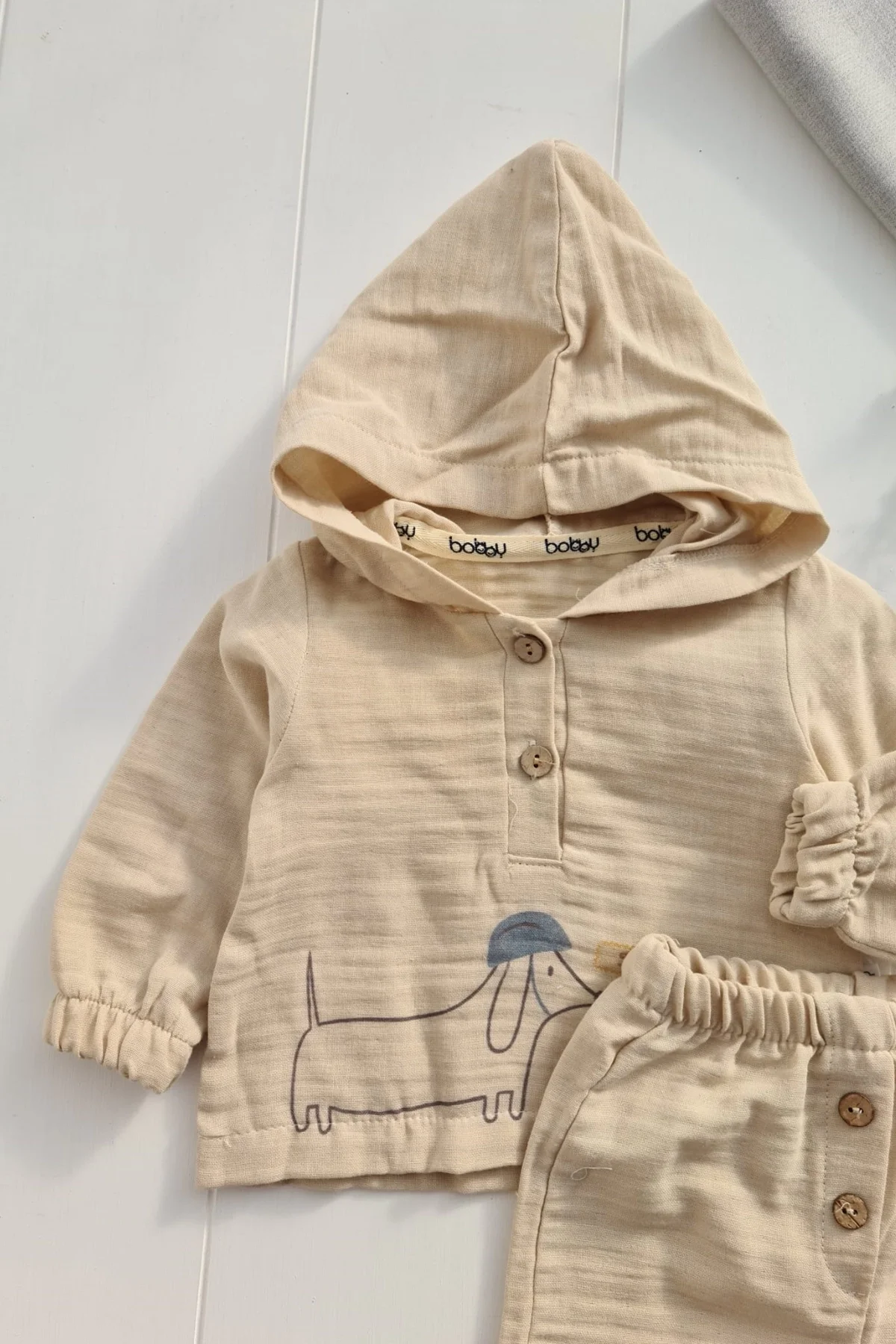 Müslin Kumaş Long Dog Desenli Pamuklu Erkek Bebek Takımı görsel 3