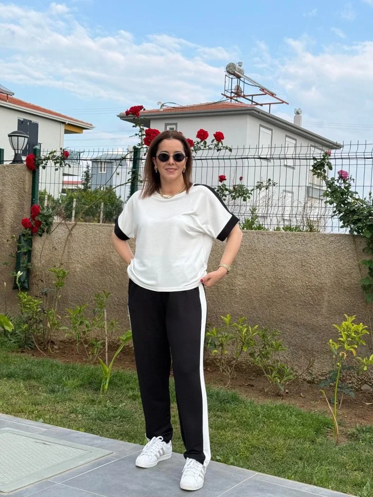 Kadın Kısa Kollu Modal Dokulu Kumaş Yanı şeritli Takım görsel 3