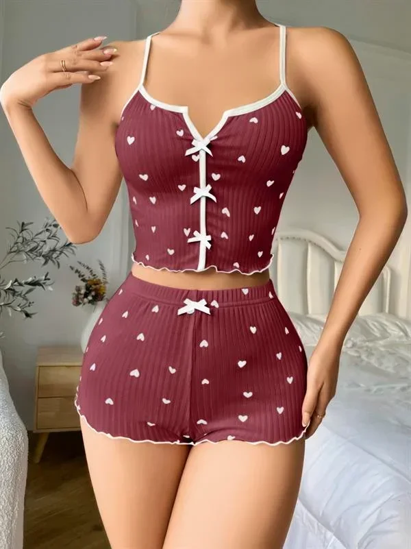 Pamuklu Kahverengi Üstüne Beyaz Kalp Desen Fitilli Askılı Şortlu Pijama Takımı görsel 2