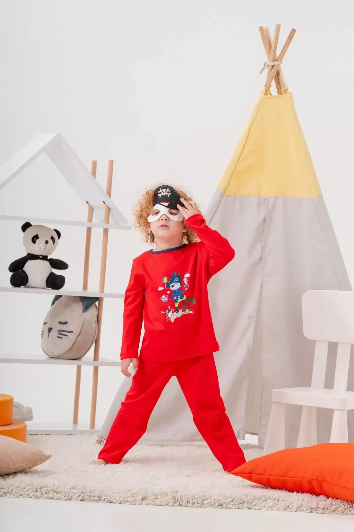 Korsan Desenli Çanta Ve Maskeli % 100 Pamuk Erkek Çocuk Pijama Takımı görsel 3