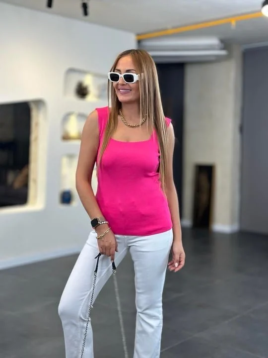 Kadın Kare Yaka Kalın Askılı Beyaz Triko Bluz görsel 4