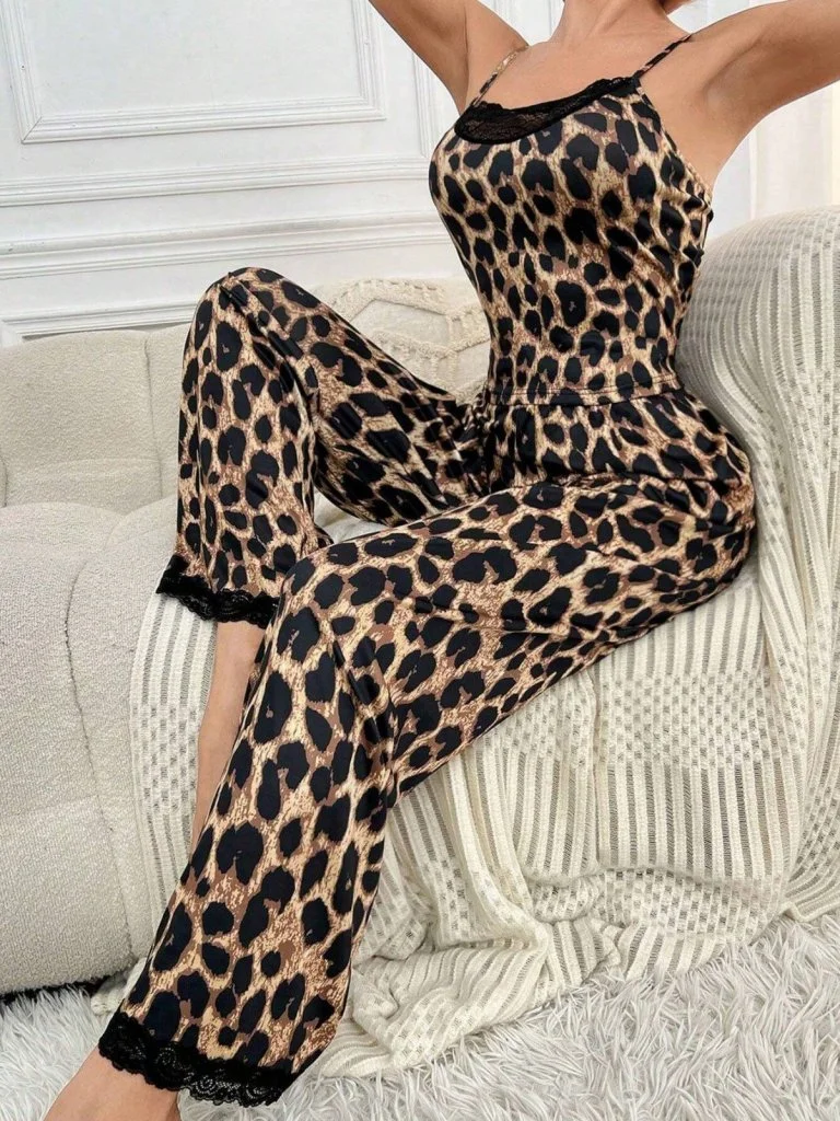 Kadın Ip Askılı Yakası Dantelli Bluz Ve Pijama Sandy Ikili Takım görsel 5