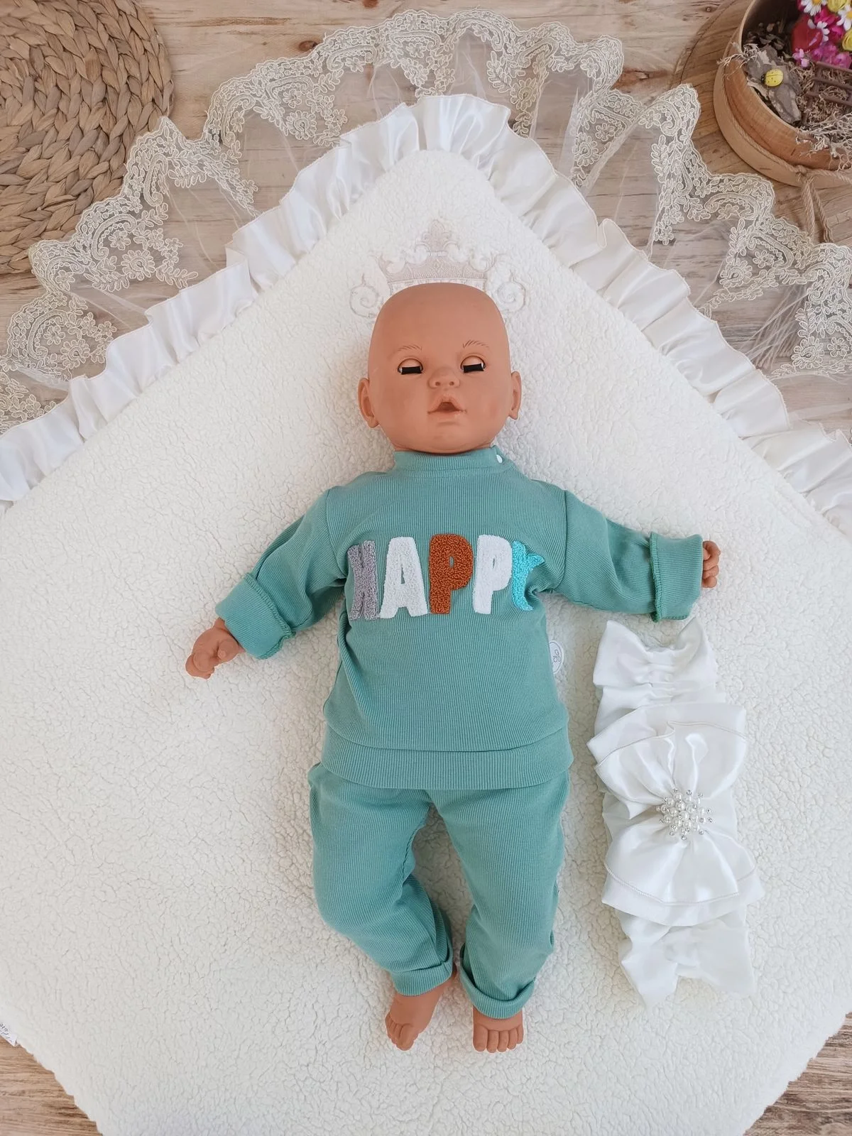 Yenidoğan Wool Yün Kumaş Taç Nakışlı Güpür Duvaklı Fiyonk Prizma Taş Unisex Kundak Bebek Battaniyesi Bej görsel 5