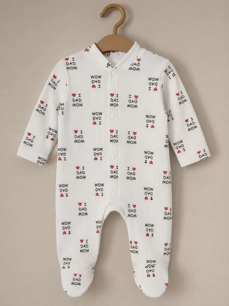 3/9 Ay Love Baskılı Patikli Bebek Tulumu