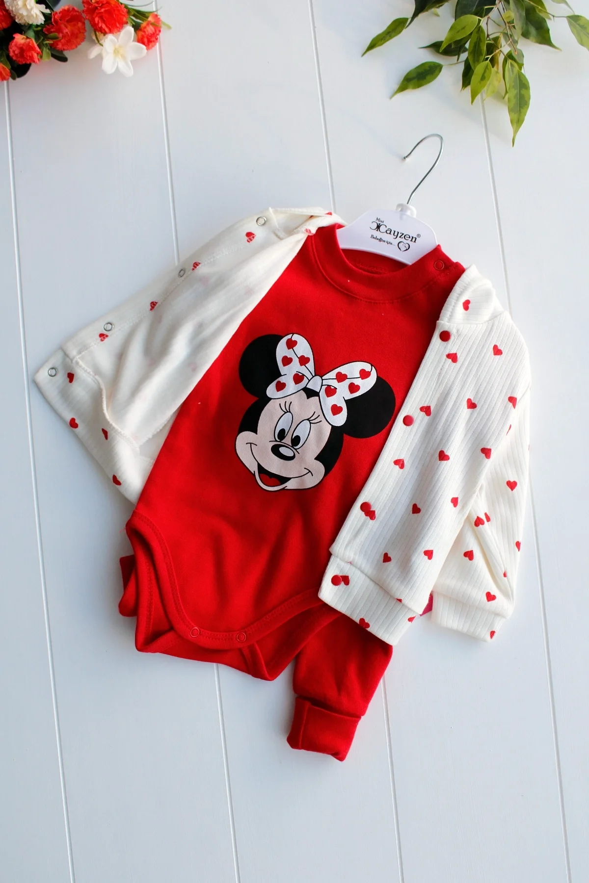 Mickey Desenli % 100 Pamuk 8'li Kız Bebek Hastane Çıkışı görsel 3