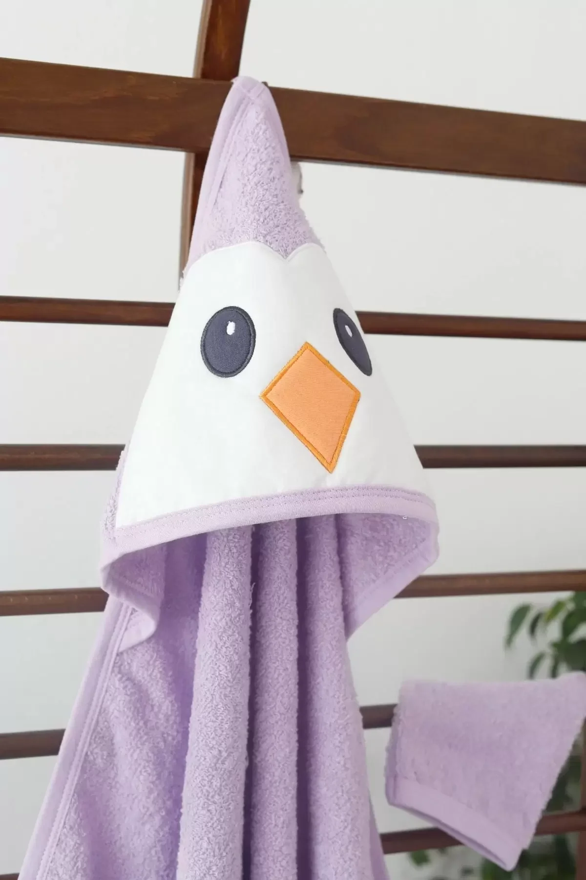 Penguen Nakışlı Unisex Şapka Ve Keseli Bebek Banyo Havlusu görsel 3