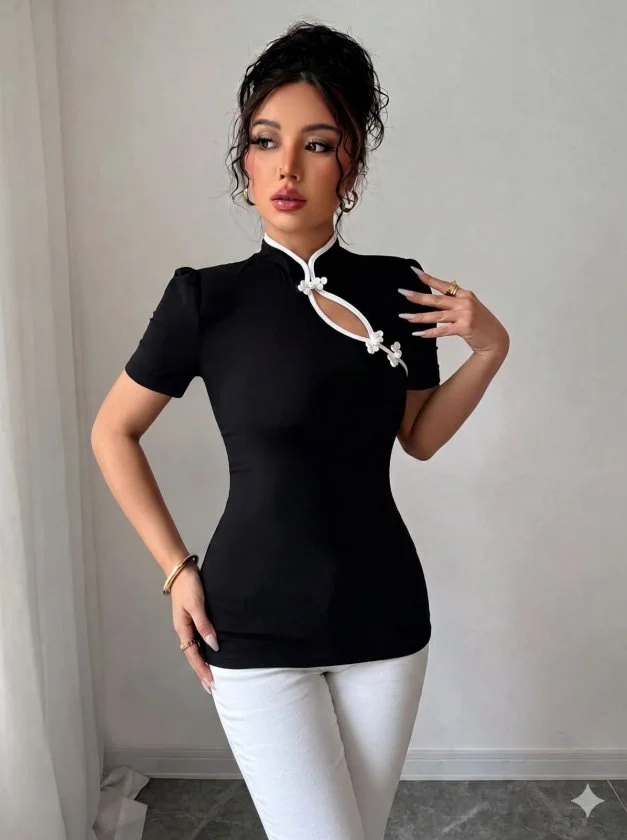 Kadın Beyaz şerit Detaylı Dar Kesim Dik Yaka Bluz